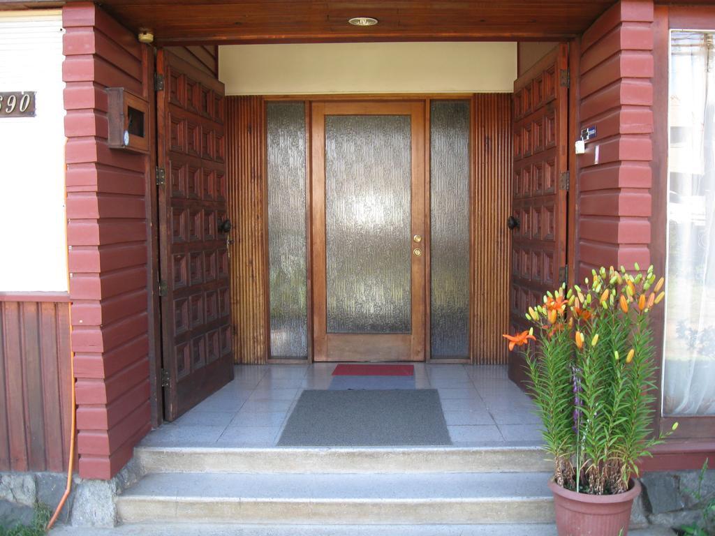 Hostal Entre Araucarias テムコ エクステリア 写真