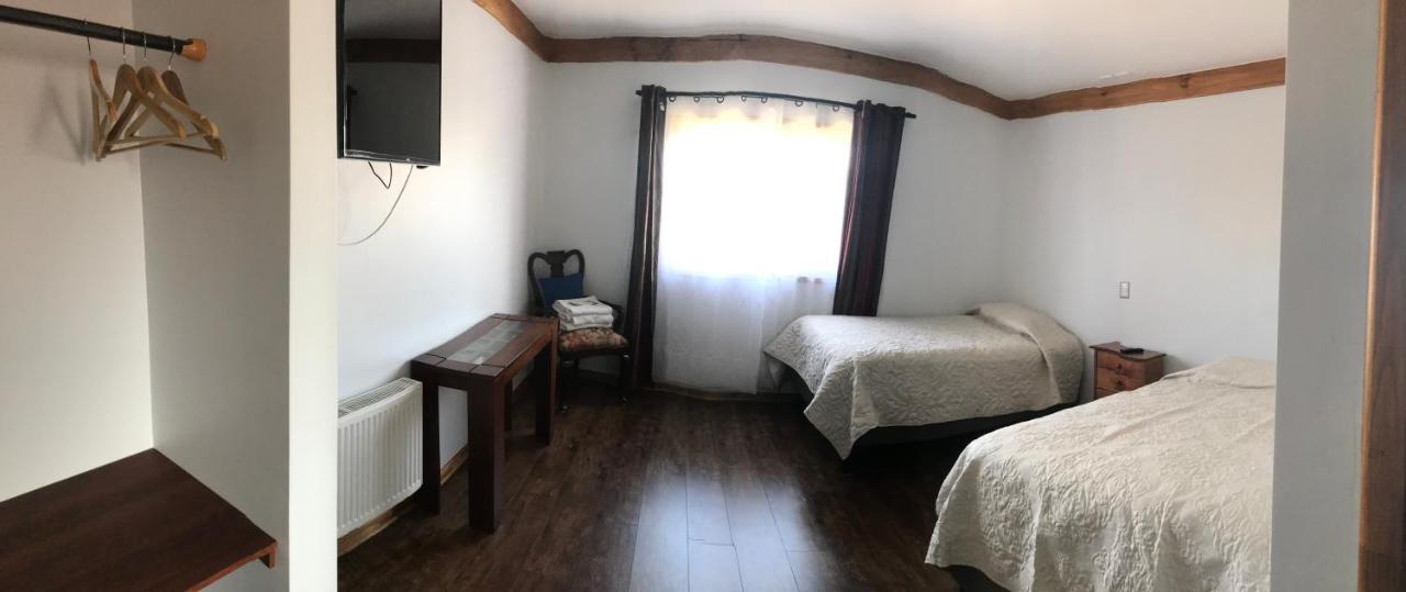 Hostal Entre Araucarias テムコ エクステリア 写真