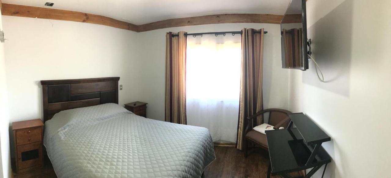 Hostal Entre Araucarias テムコ エクステリア 写真