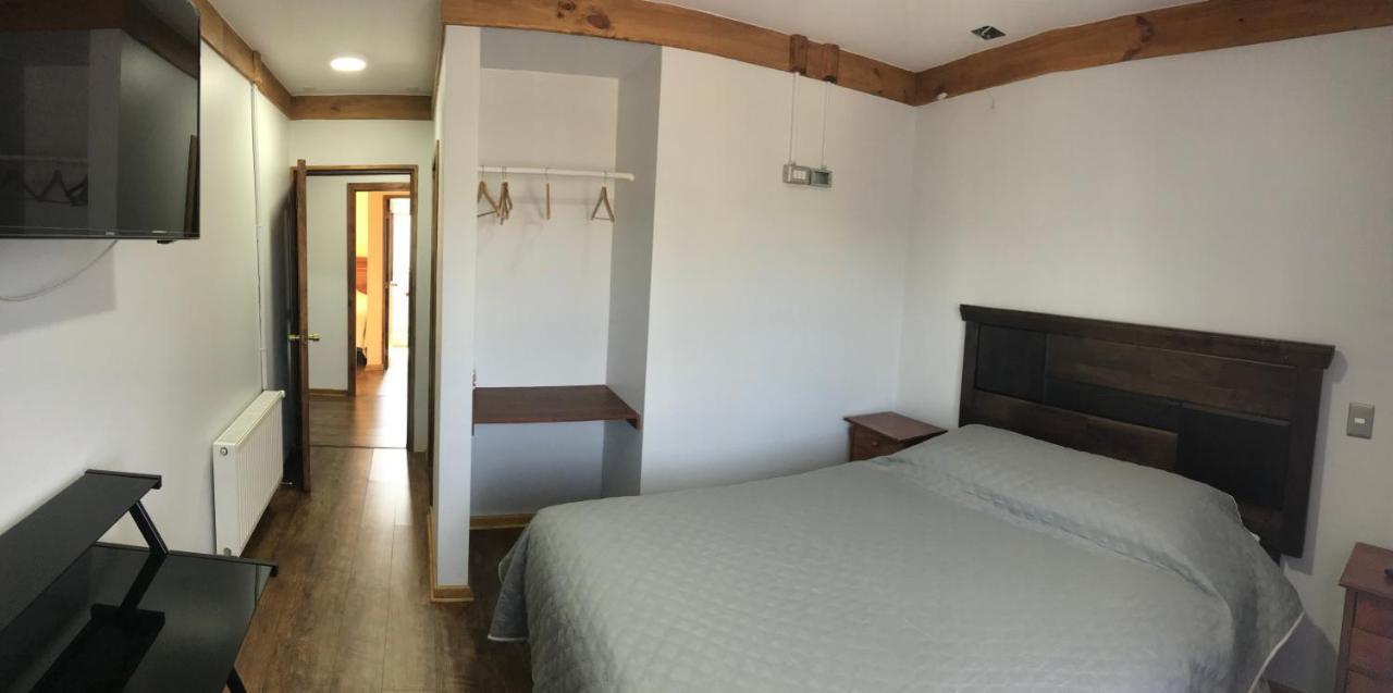 Hostal Entre Araucarias テムコ エクステリア 写真